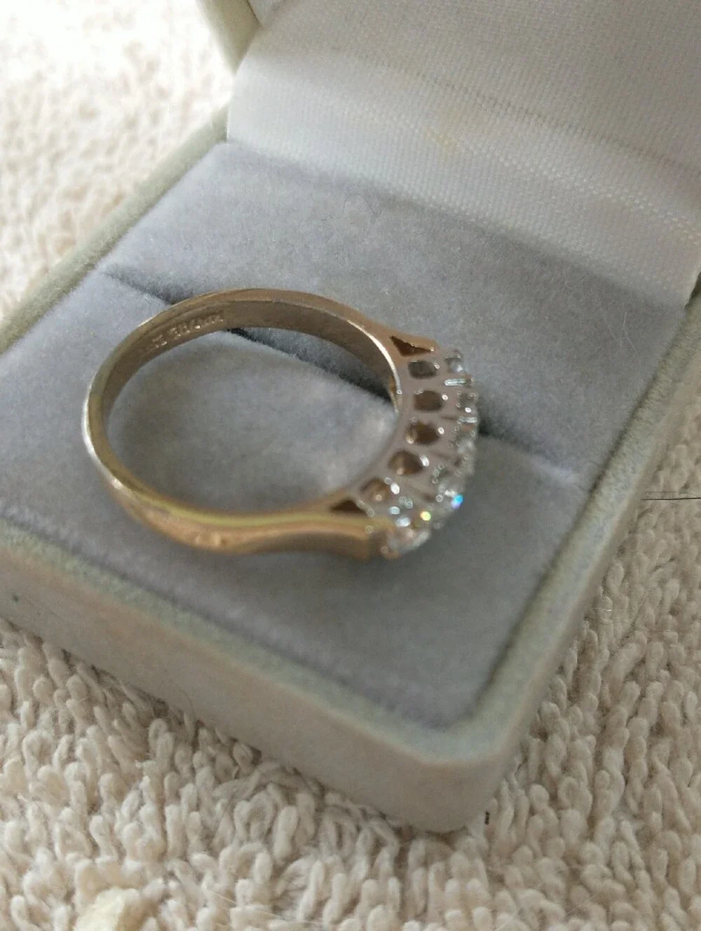 14k Solid Gold Wedding Band With Diamonds